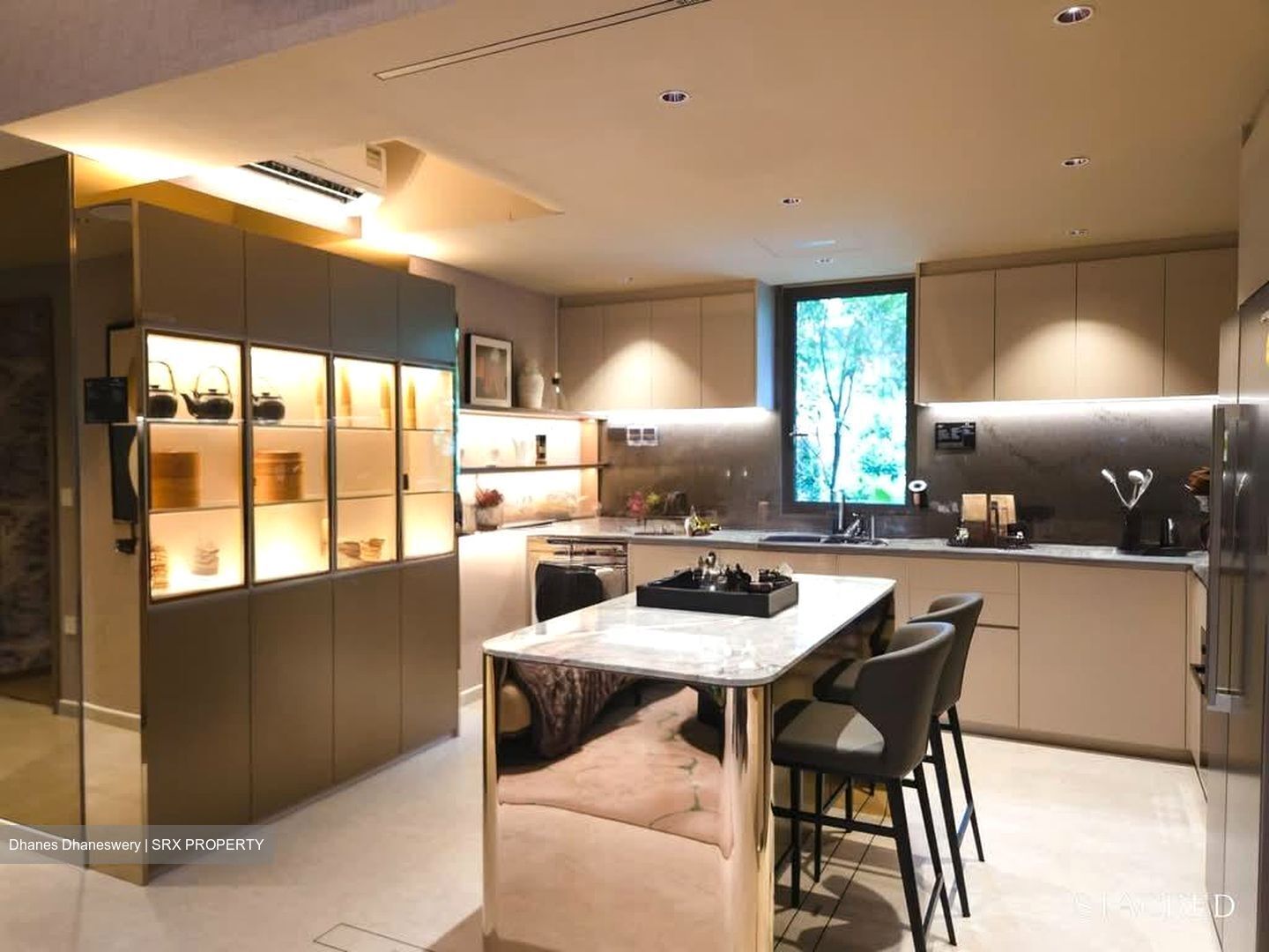 UE Square (D9), Apartment #550977801